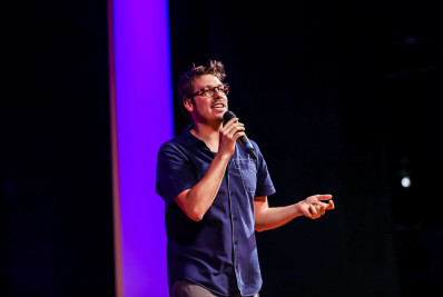 Fábio Porchat faz apresentação única em Petrópolis, no Teatro Imperial, em agosto