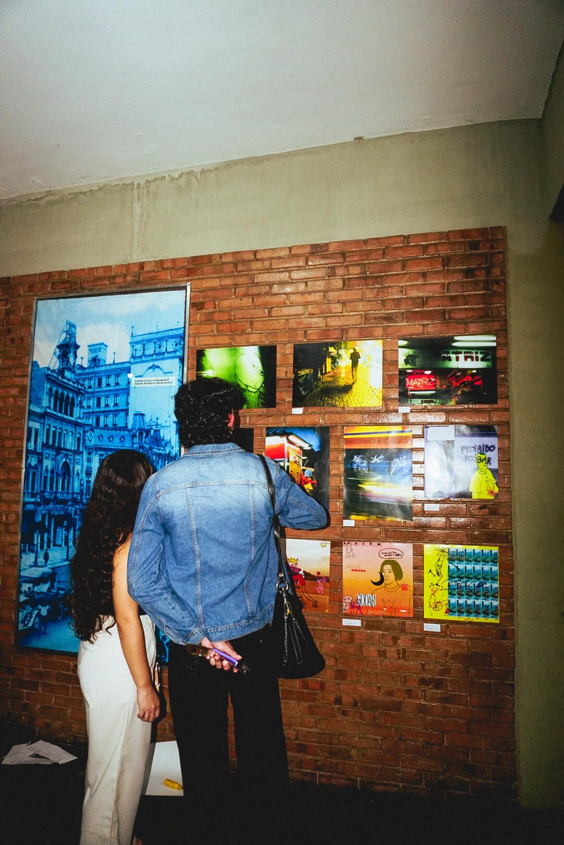 Exposi&ccedil;&atilde;o na entrada do audit&oacute;rio - Divulga&ccedil;&atilde;o