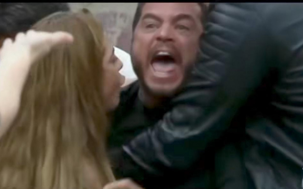 Dhomini se descontrola com Carol no 'Power Couple' - Reprodução/Instagram