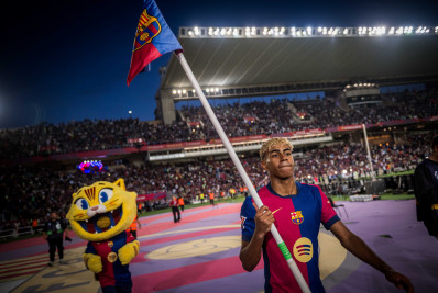 Dirigente do Barcelona confirma procura do PSG por Lamine Yamal