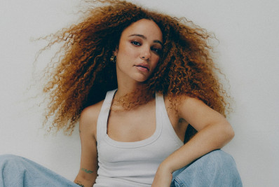 Letícia Vieira, de 'Vale Tudo', comemora sucesso e aponta semelhança com Gilda: 'Pau para toda obra'