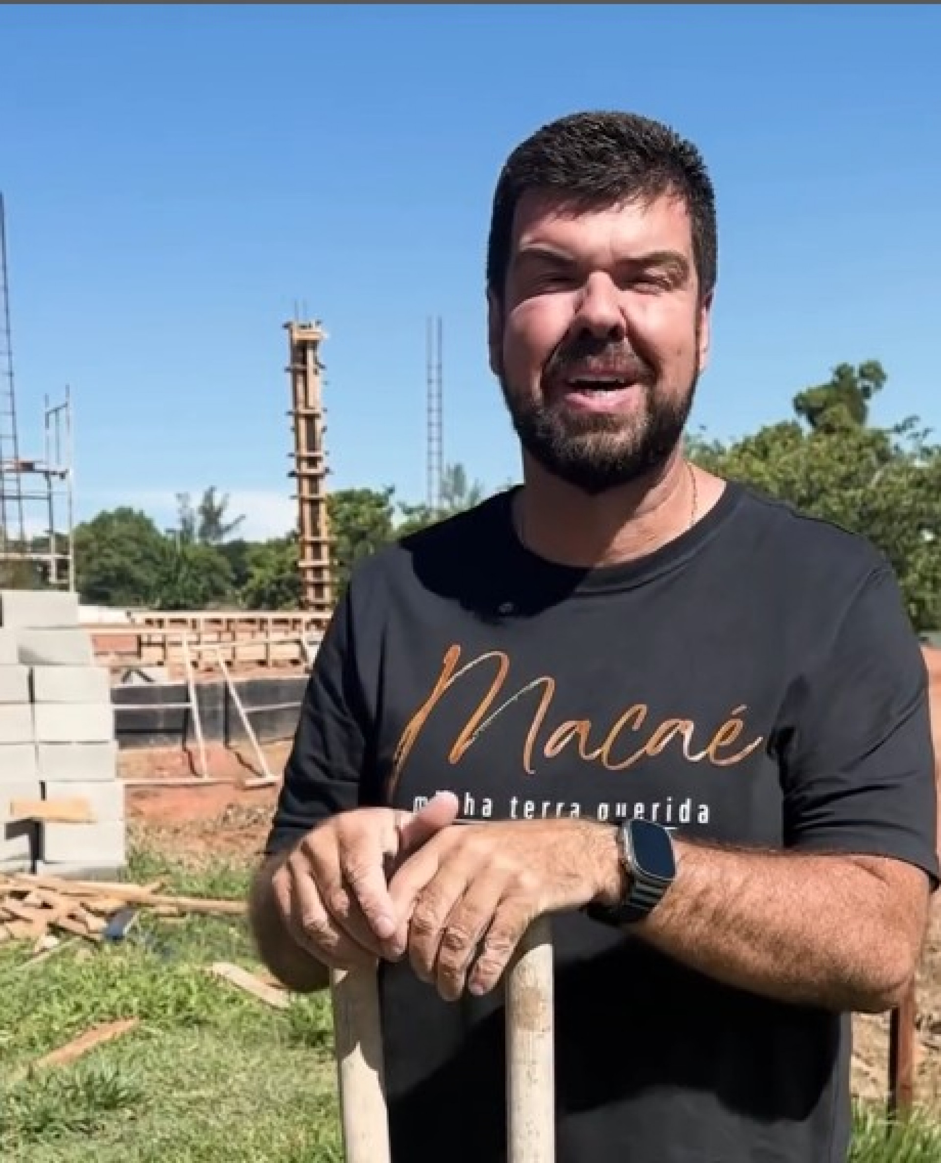 Nas redes sociais, prefeito Welberth Rezende celebra avan&ccedil;o para Maca&eacute;