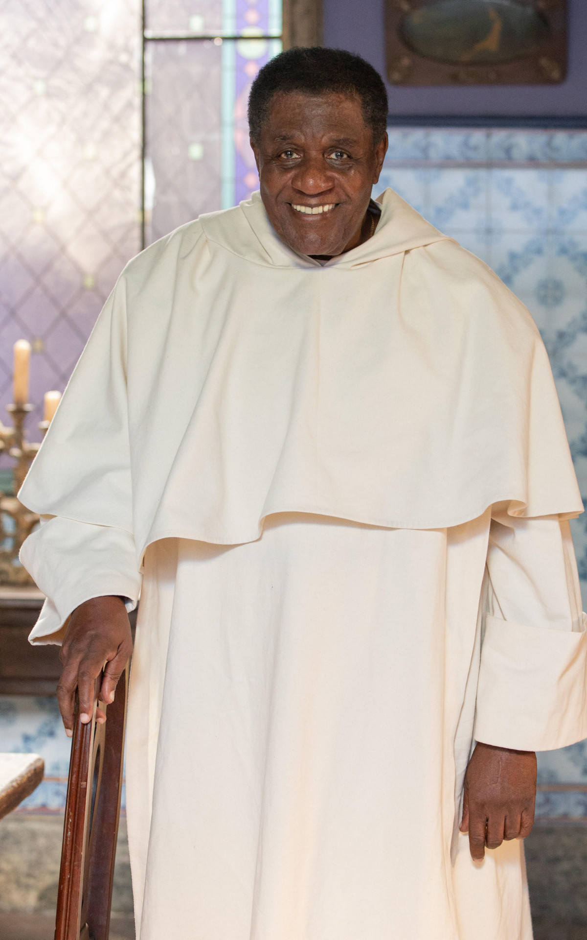 Tony Tornado como Frei Tomé em 'Amor Perfeito' - Globo/Manoella Mello