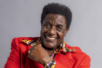 Aos 95, Tony Tornado reflete sobre racismo, carreira e não pensa em parar: 'Melhor está por vir'