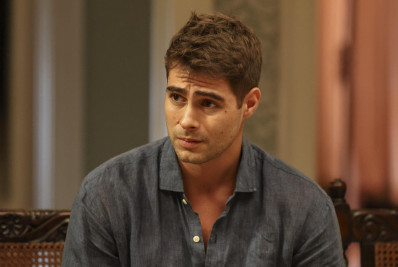 Dona de Mim: Davi se choca ao ser expulso de casa por Abel