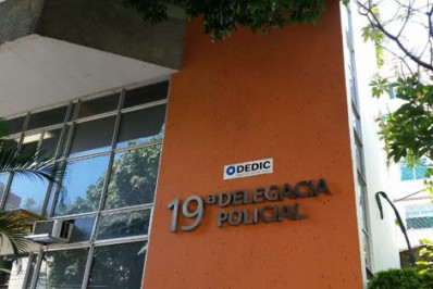 Homem é preso por importunação sexual depois de enviar fotos íntimas usando número desconhecido