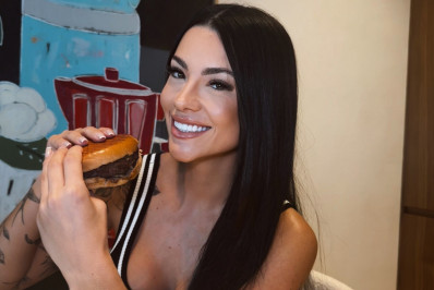 Influenciadora Rayane Figliuzzi, namorada de Belo, inclui hambúrguer na dieta: 'Equilíbrio'