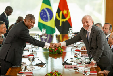 Lula incentiva empresariado a investir em Angola