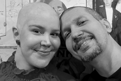 Mulher de influenciador morre após luta contra câncer: 'Muito amada'