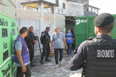 São Gonçalo interdita três ferros-velhos e pontos de reciclagem