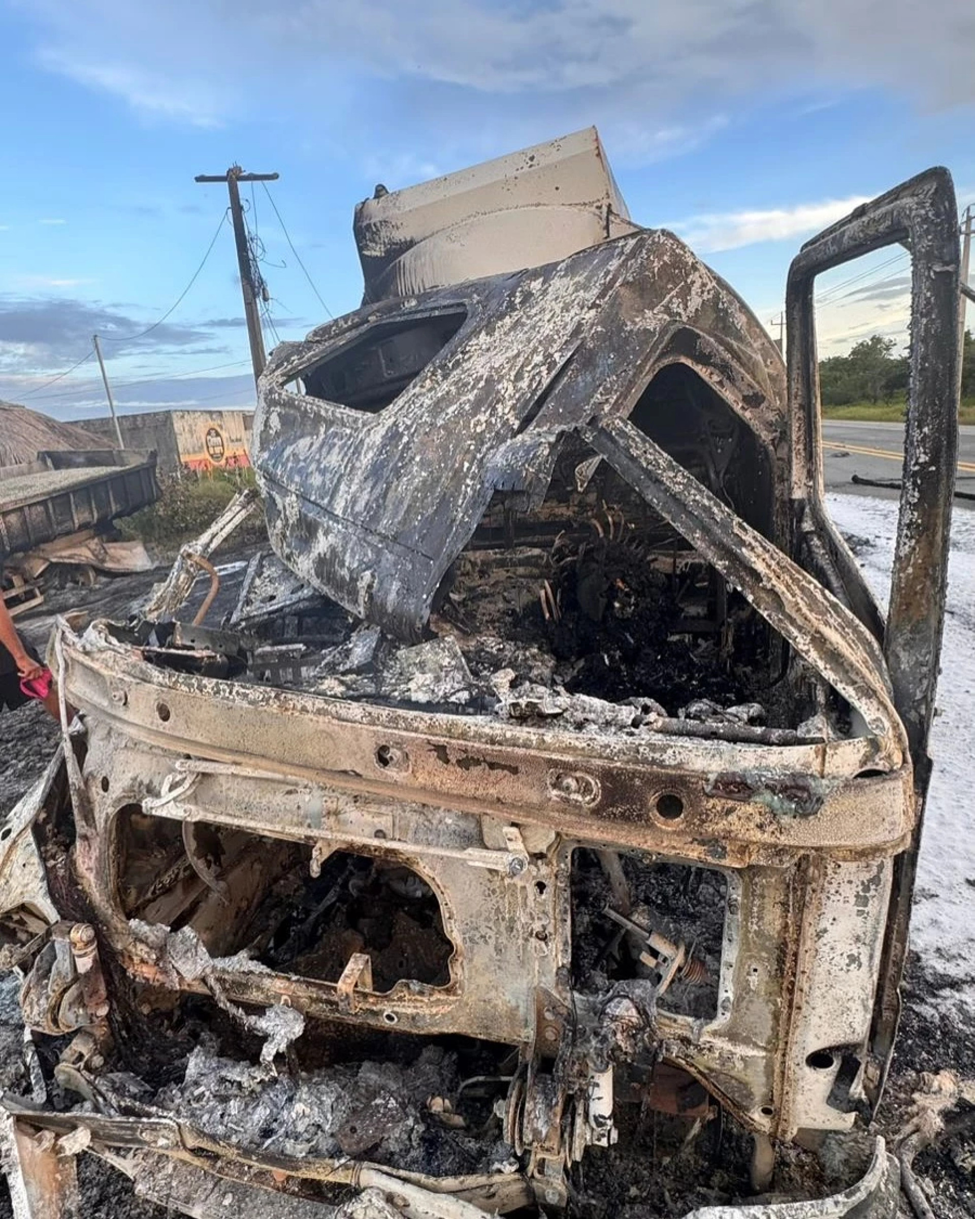 Acidente aconteceu na BR-402, na cidade de Primeira Cruz, região dos Lençóis Maranhenses - Divulgação/CBMMA