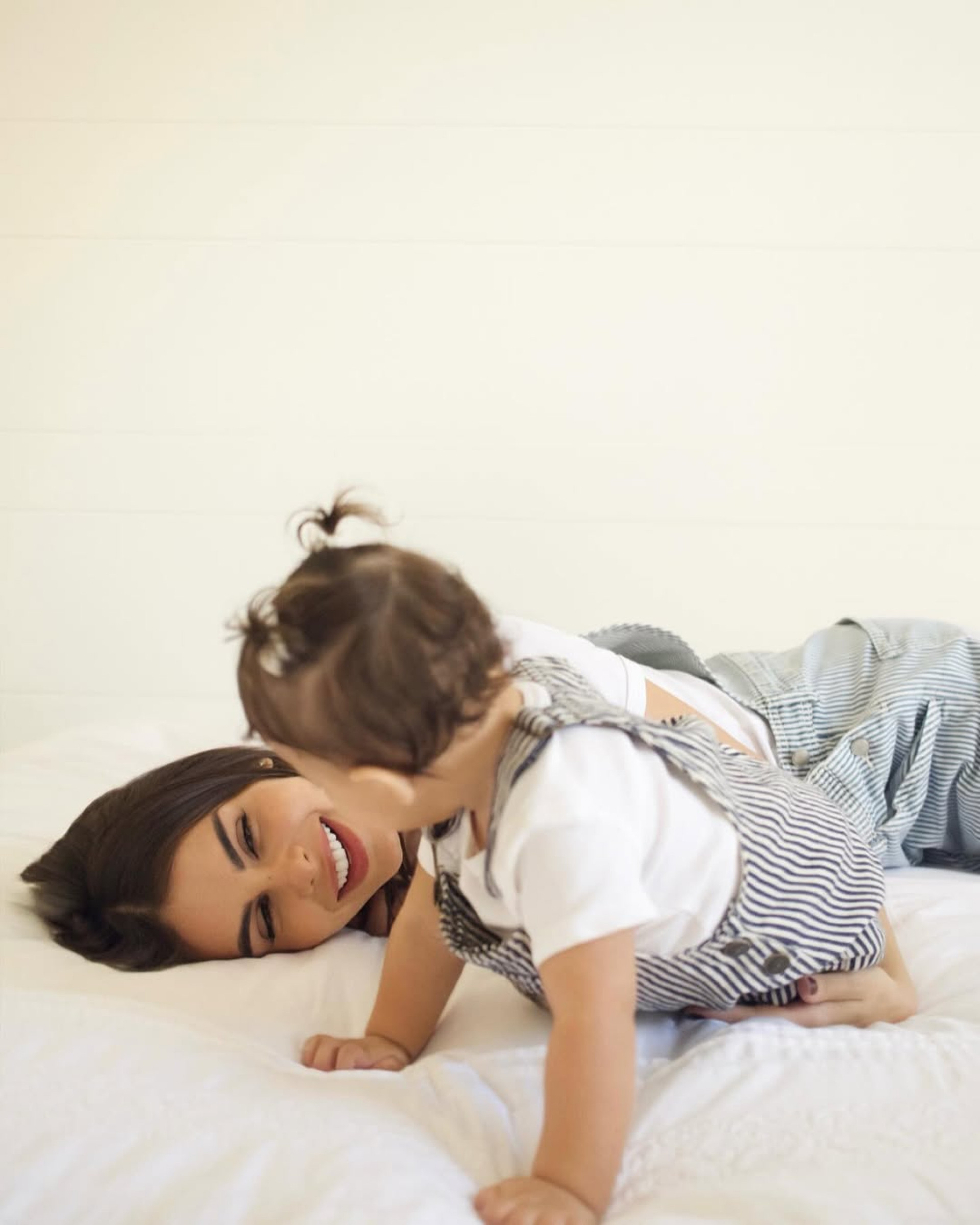 Amanda Kimberlly com Helena, fruto do envolvimento com Neymar Jr - Reprodução/Instagram