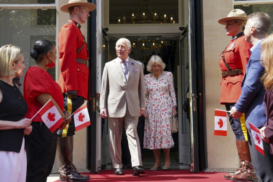 Rei Charles III visita Canadá em um momento tenso com Estados Unidos