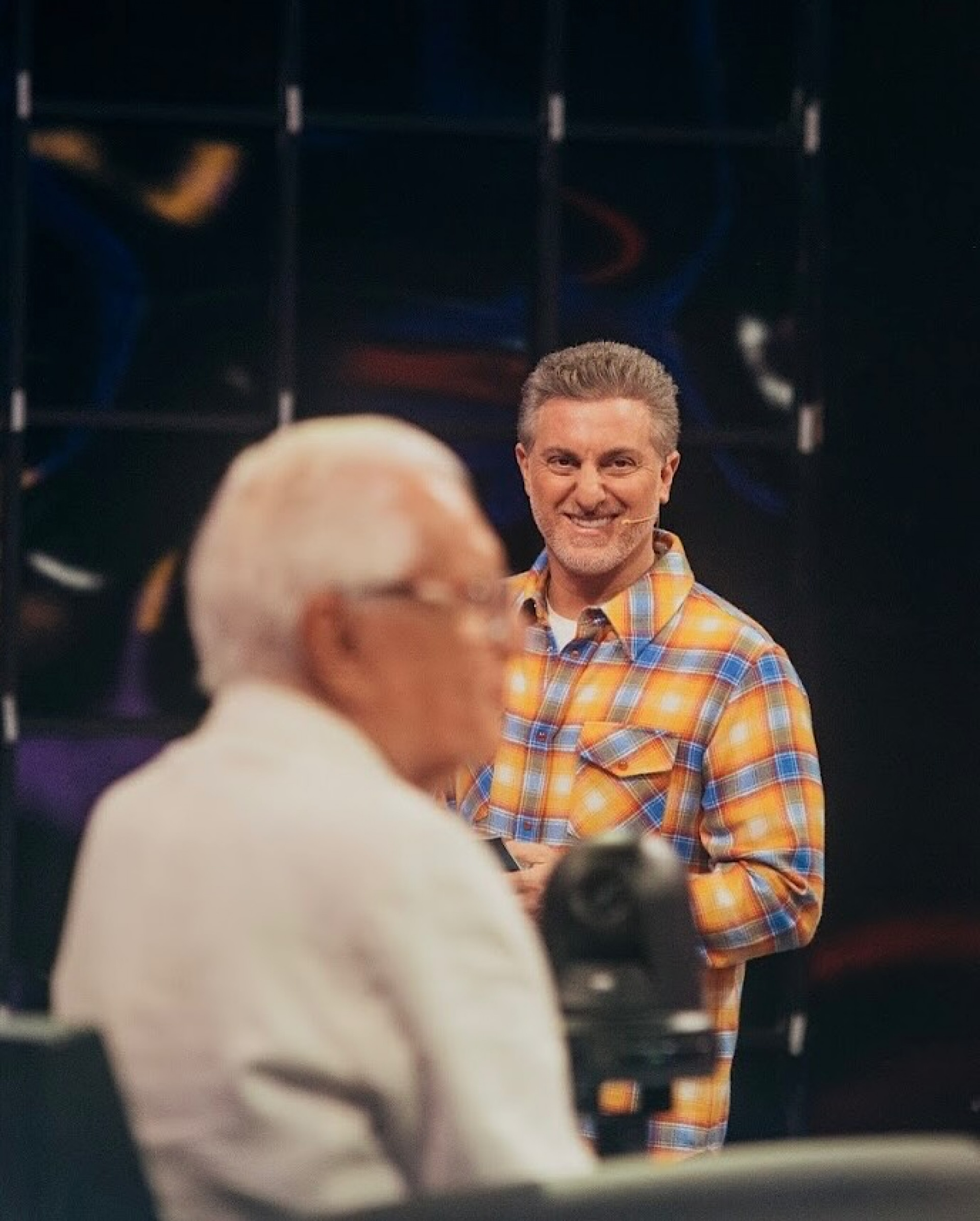 Carlos Alberto de Nóbrega se emociona com homenagem no 'Domingão com Huck' - Reprodução / TV Globo