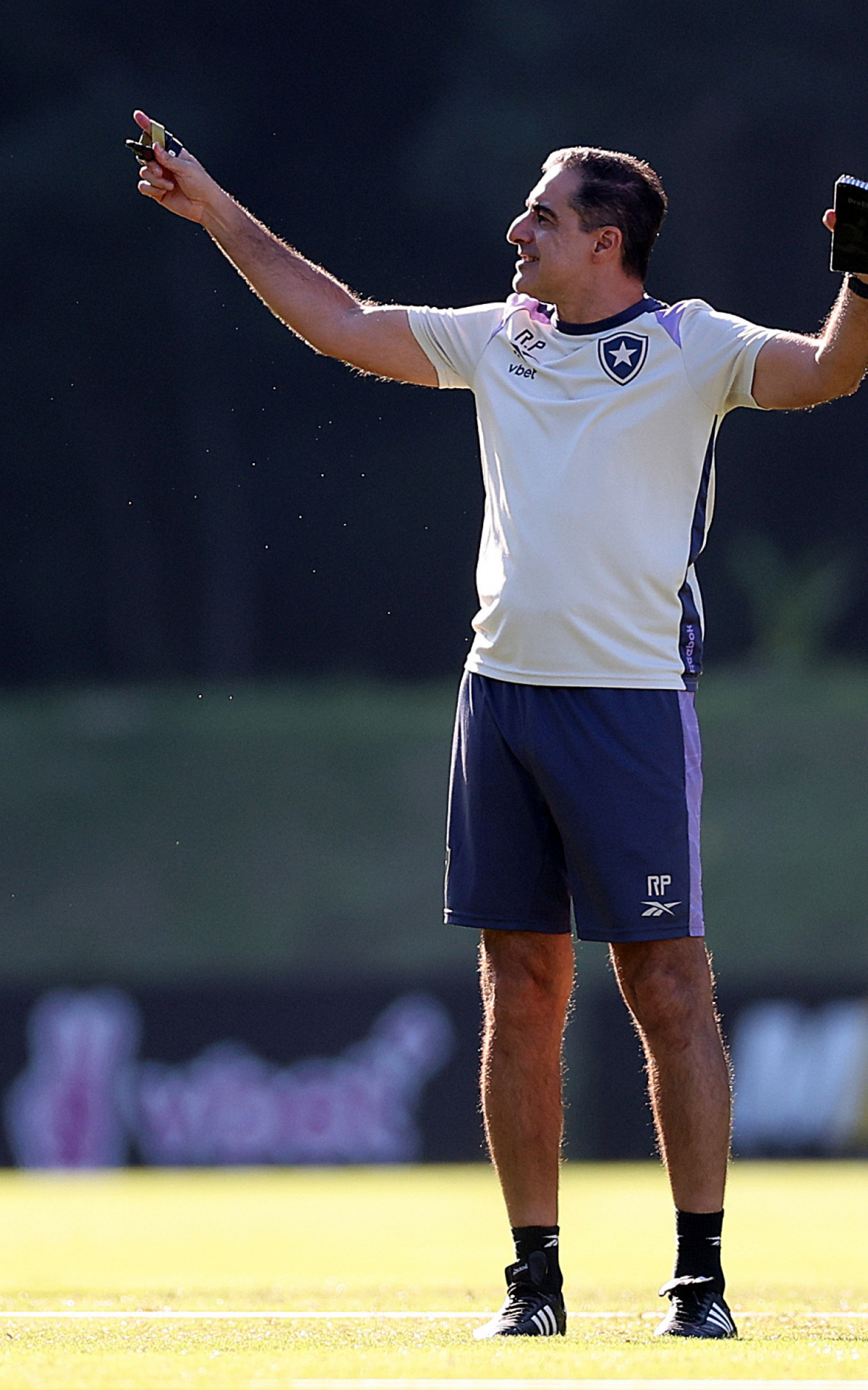 Renato Paiva em treino do Botafogo - Vitor Silva / Botafogo