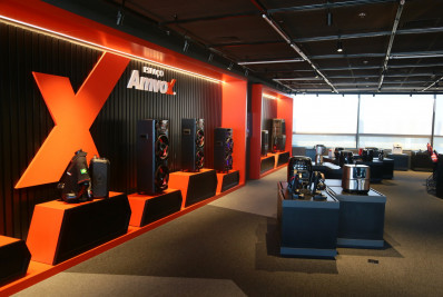 Operação da Anatel apreende cerca de 56 mil produtos eletrônicos irregulares da marca Amvox