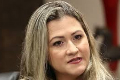 Suspeita de favorecer advogados, juíza de Maceió é punida com aposentadoria compulsória