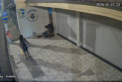 Sindicato e lojas roubados no Centro de Niterói