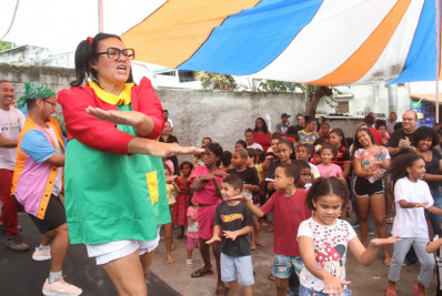Caravana faz a festa de crianças e adultos