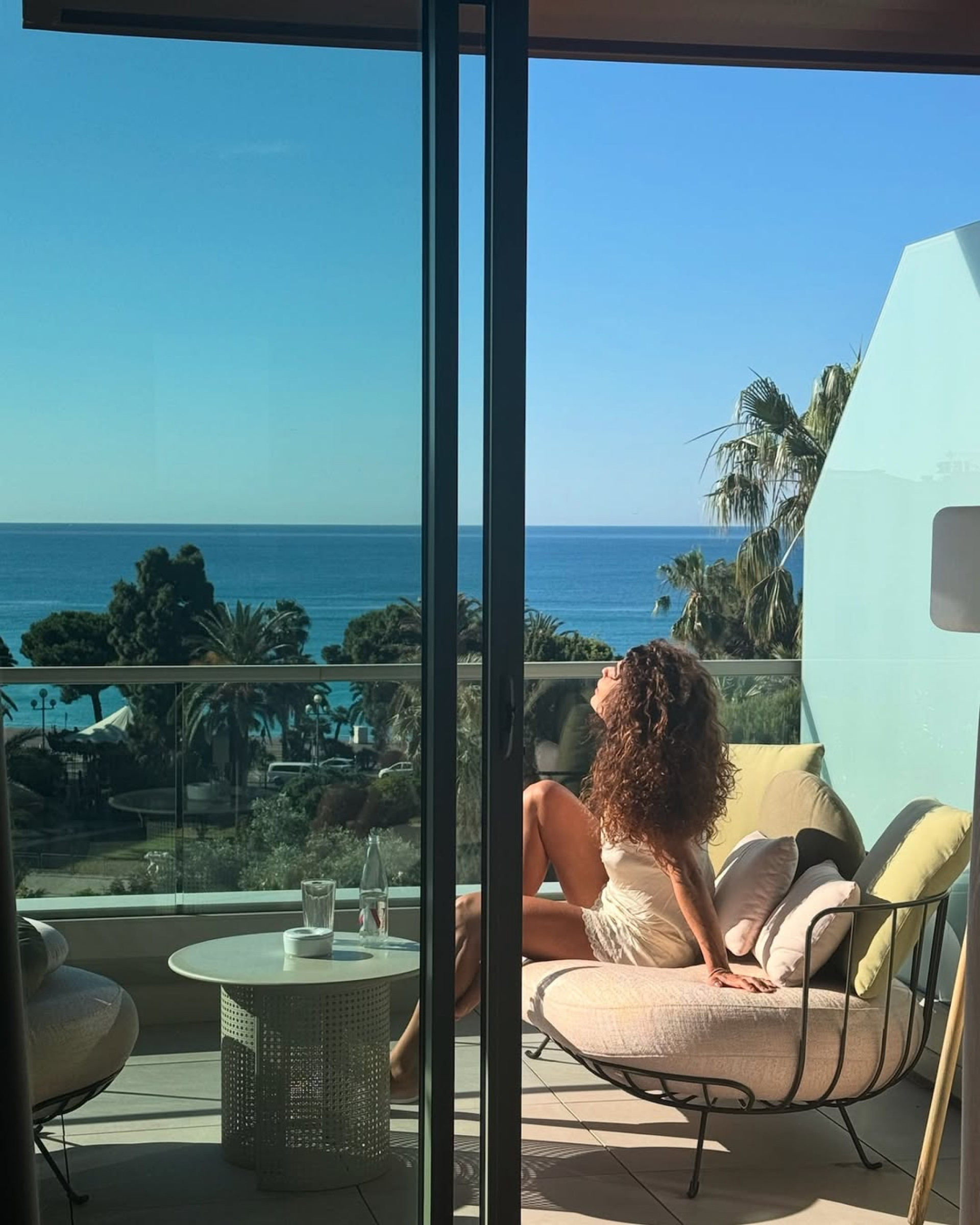 Juliana Paes aproveita momento de descanso na Fran&ccedil;a: 'Del&iacute;cia de lugar' - Reprodu&ccedil;&atilde;o / Instagram