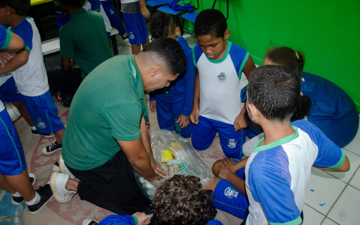A atividade será realizada na Escola Municipal Santos Dumont com a participação de 30 alunos