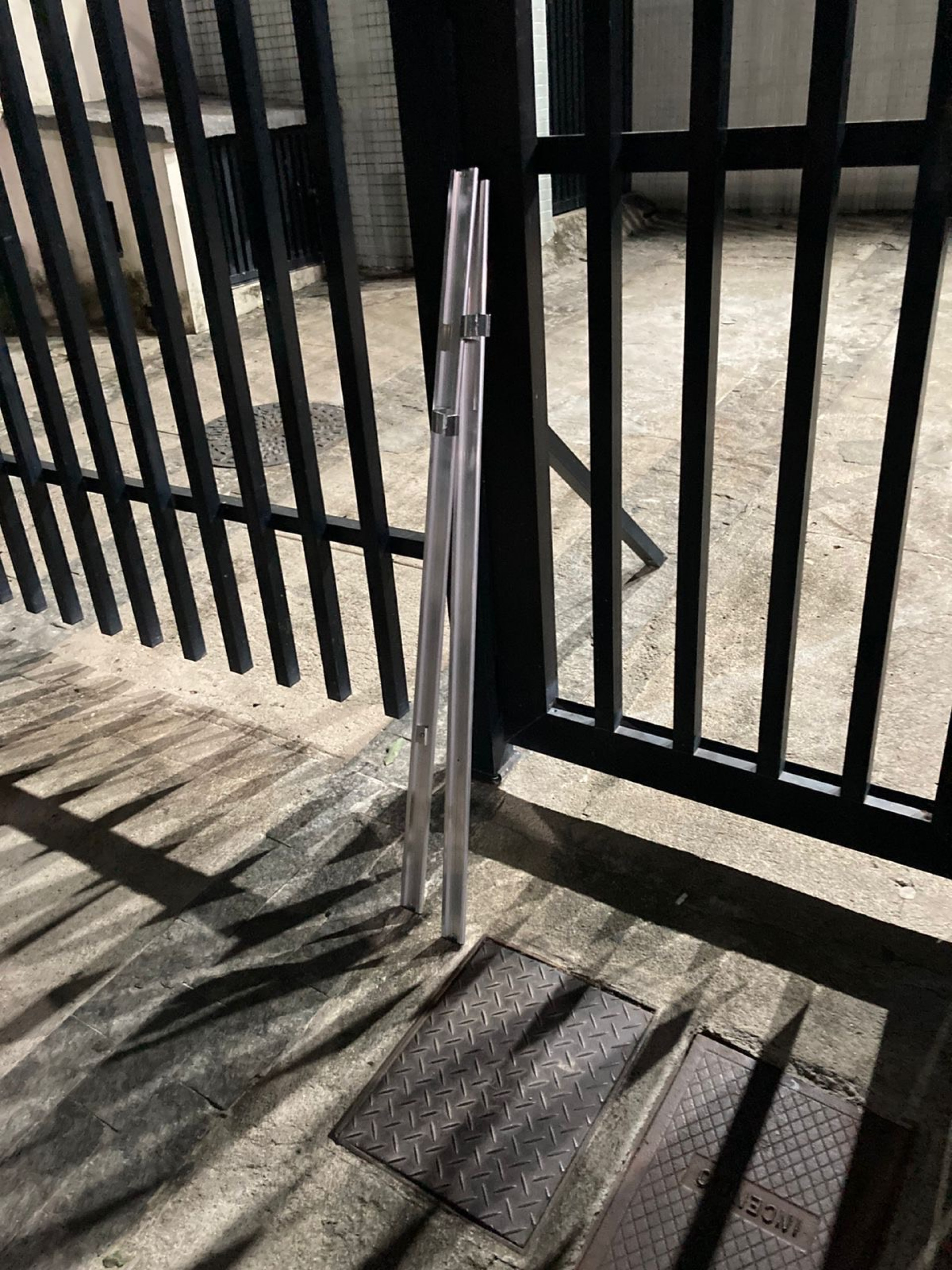 Corrimão de prédio em Niterói recuperado - Segov