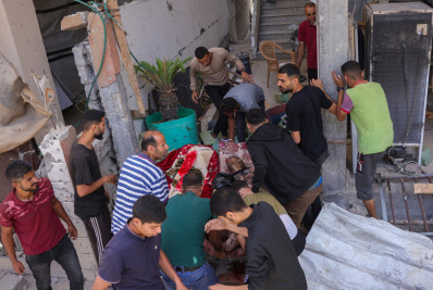 'Abominável', diz chefe da Comissão Europeia sobre bombardeio israelense de escola em Gaza