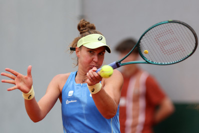 Bia Haddad começa bem contra Baptiste, despenca e dá adeus a Roland Garros na estreia