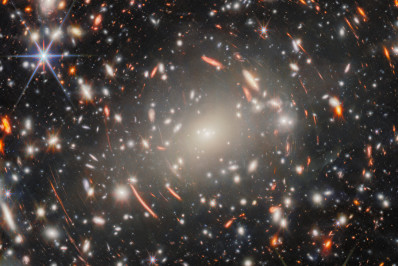 Telescópio James Webb capta primeiras galáxias do 'amanhecer cósmico'; veja