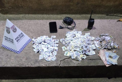 PM prende foragido da Justiça e apreende adolescente em Belford Roxo