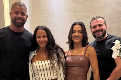 Marcella Alves, do Salgueiro, posa com Marcelinho Calil em foto compartilhada por Viviane Araújo