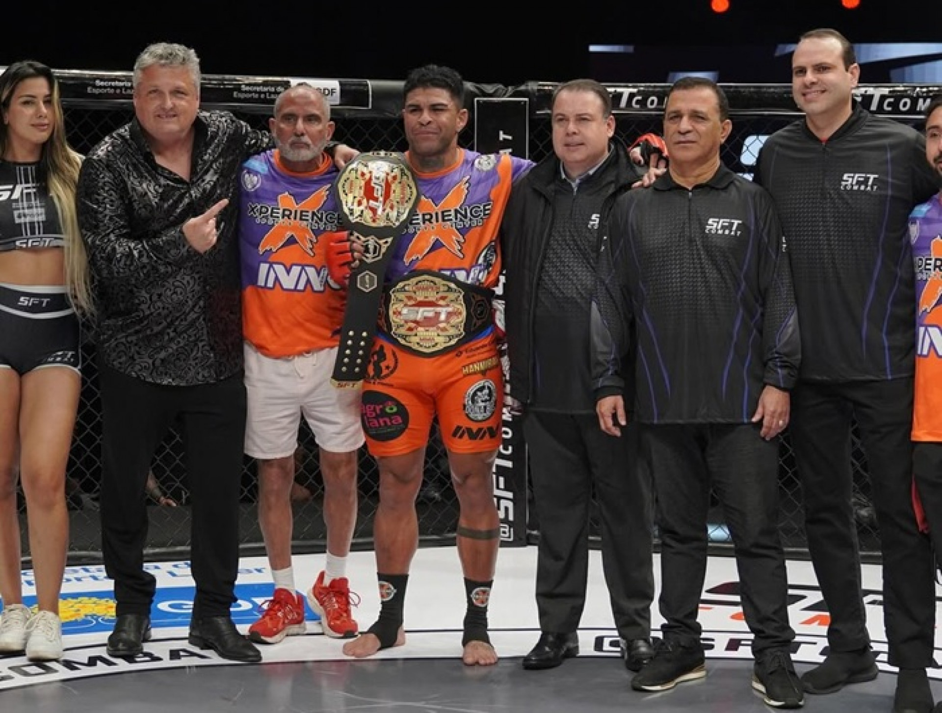 King Kong derrotou Soldado e conquistou dois t&iacute;tulos numa s&oacute; luta no SFT Combat 56  - (Foto: Myriam Albertuni)