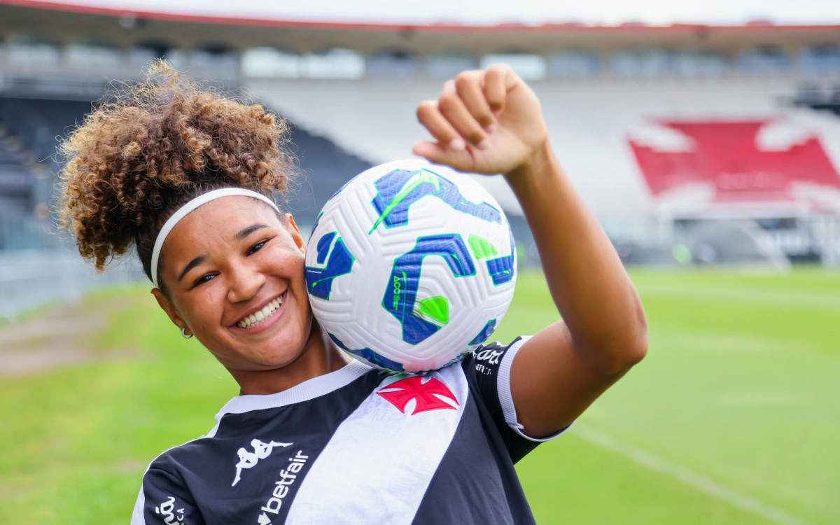 Maria Vitória joga no Vasco