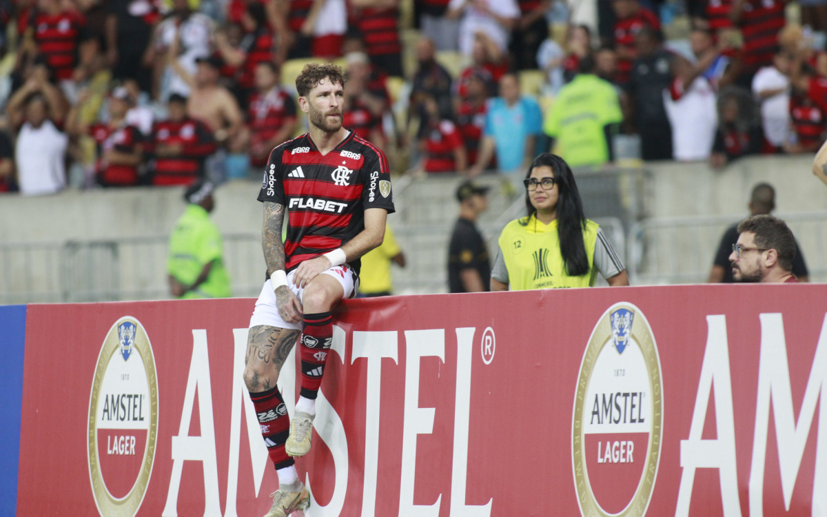  Partida entre Flamengo x Deportivo Tachira (VEN), válida pela sexta rodada da fase de grupos da CONMEBOL Libertadores, realizada no estádio Maracanã, no Rio de Janeiro, na noite desta quarta(28).