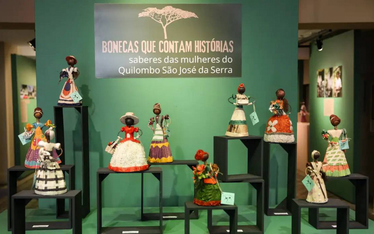 Exposição de bonecas produzidas de materiais como palha de milho e bucha - Tomaz Silva/Agência Brasil