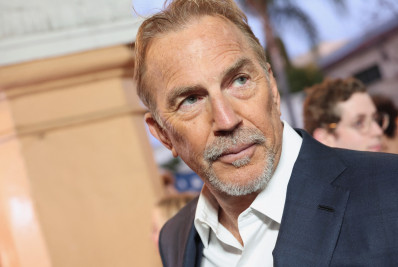 Kevin Costner é processado por cena de estupro improvisada em 'Horizonte 2'