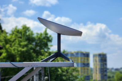 Sol está 'estragando' satélites de internet de Elon Musk, diz Nasa