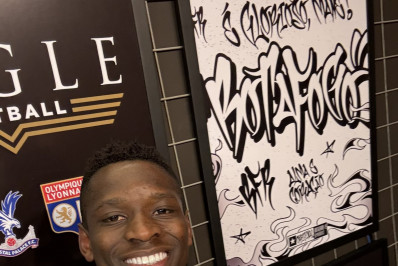 Luiz Henrique fica surpreso com festa de alvinegros: 'Parece que saí da base do Botafogo'