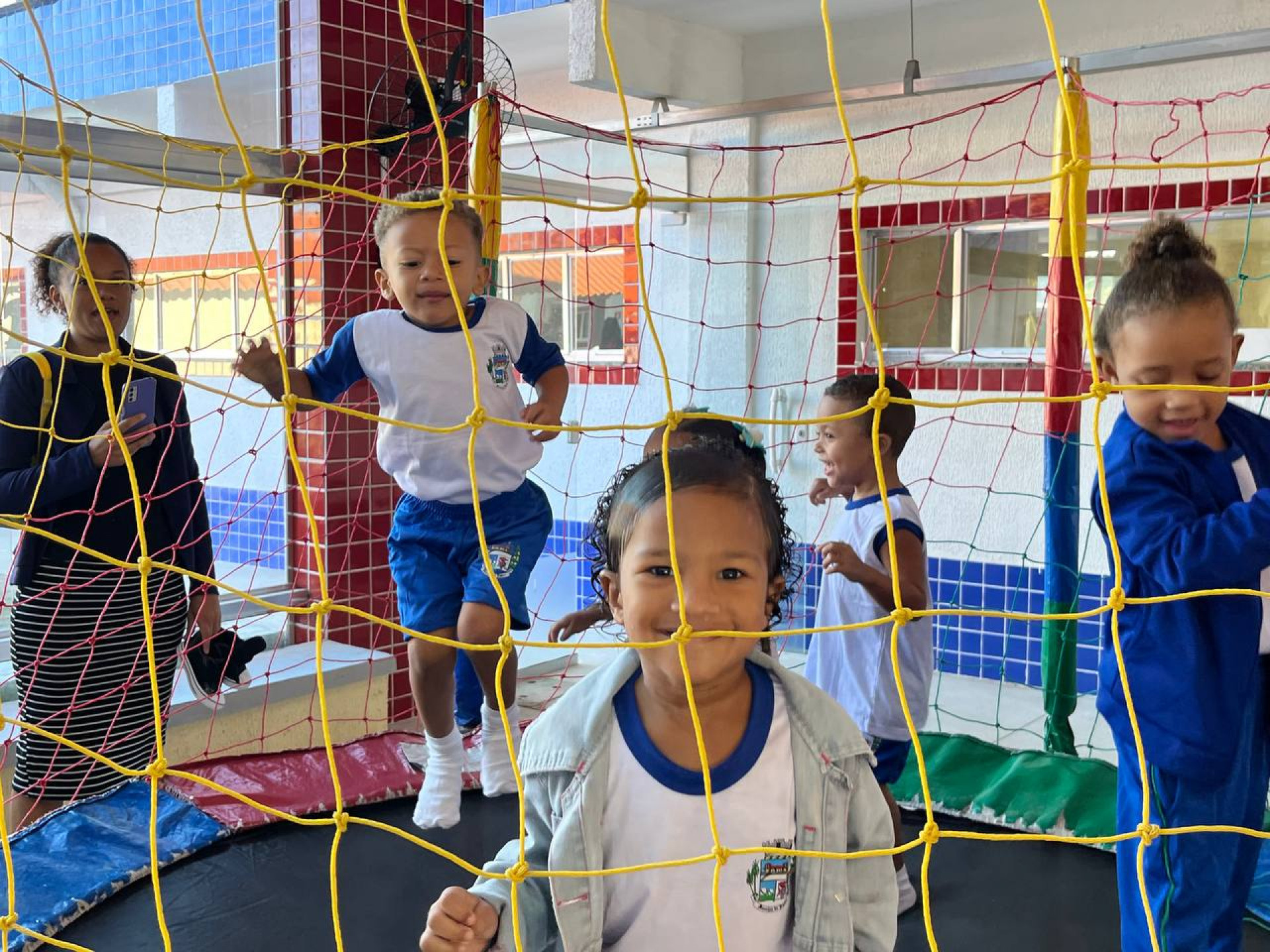 A Escola Municipal Infantil Maria Luiza Russo deu in&iacute;cio &agrave;s atividades letivas com a recep&ccedil;&atilde;o de tr&ecirc;s turmas do Maternal 3 (A, B e C) - Divulga&ccedil;&atilde;o / PMJ