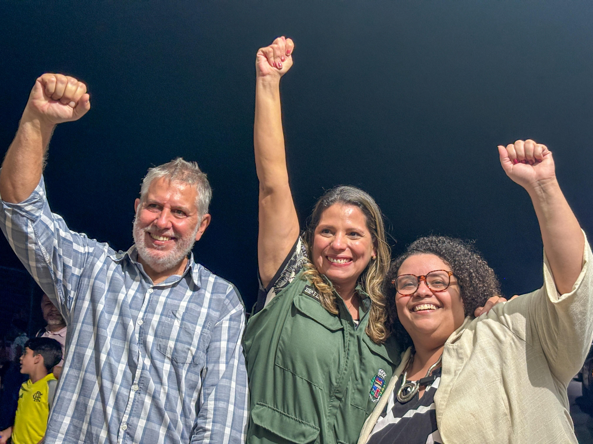 Na ocasi&atilde;o, a prefeita Fernanda Ontiveros (verde) anunciou que outras 400 unidades do programa chegar&atilde;o &agrave; cidade, via Minist&eacute;rio da Cidades - Divulga&ccedil;&atilde;o / PMJ