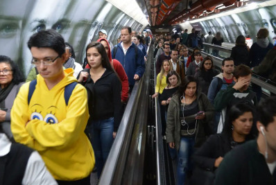 Falha no metrô de São Paulo causa lentidão nas linhas azul e vermelha