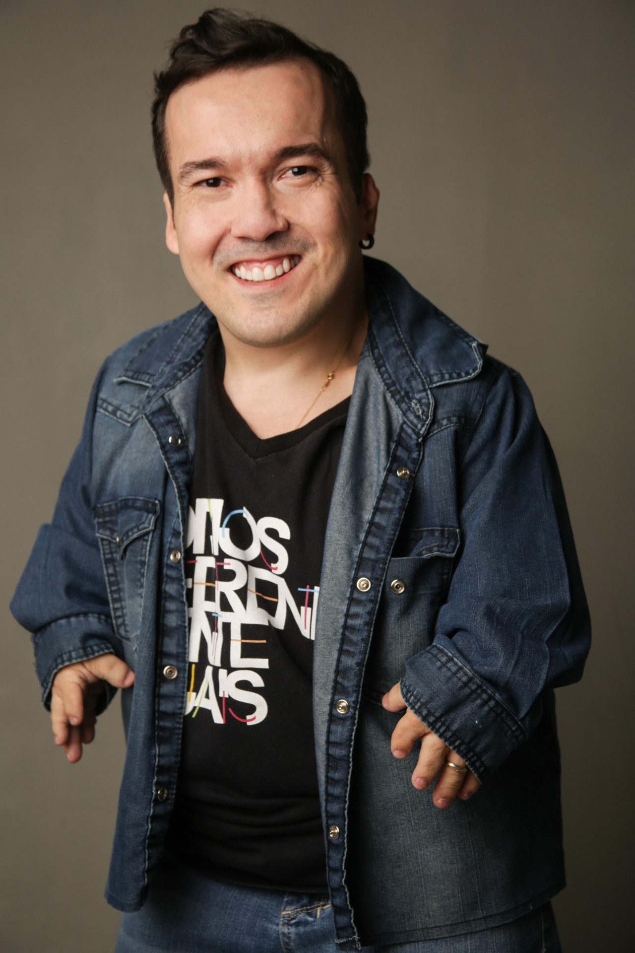 Gigante Leo - Divulgação