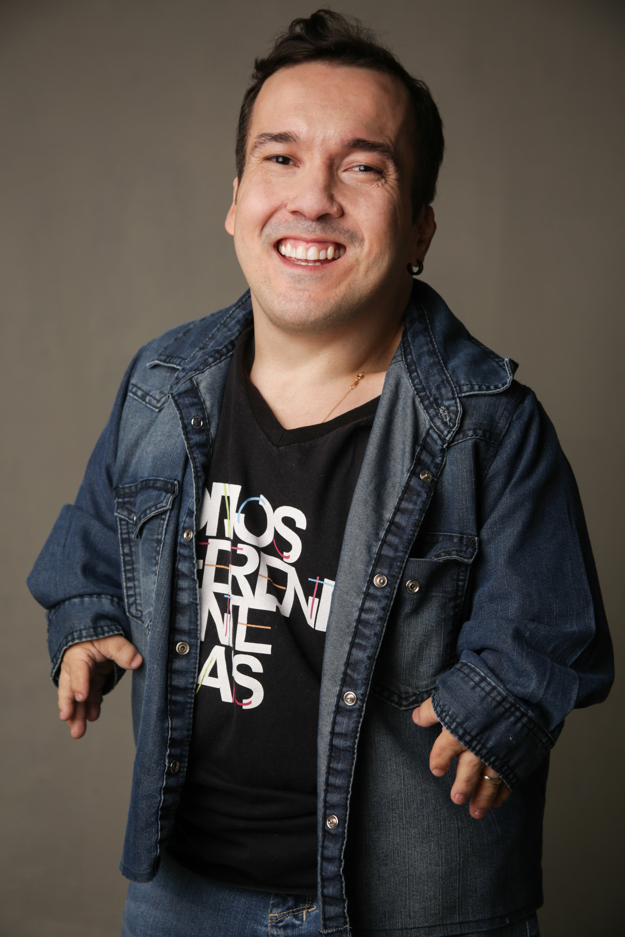 Gigante Leo - Divulgação