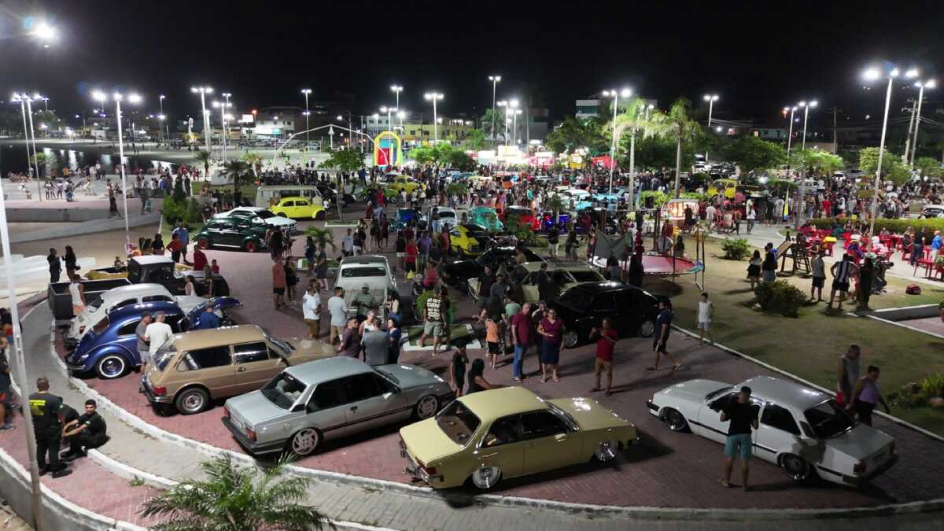 Encontro de Propriet&aacute;rios e Amantes de Autos Antigos (EPAAA-SPA) - Renan Freitas 