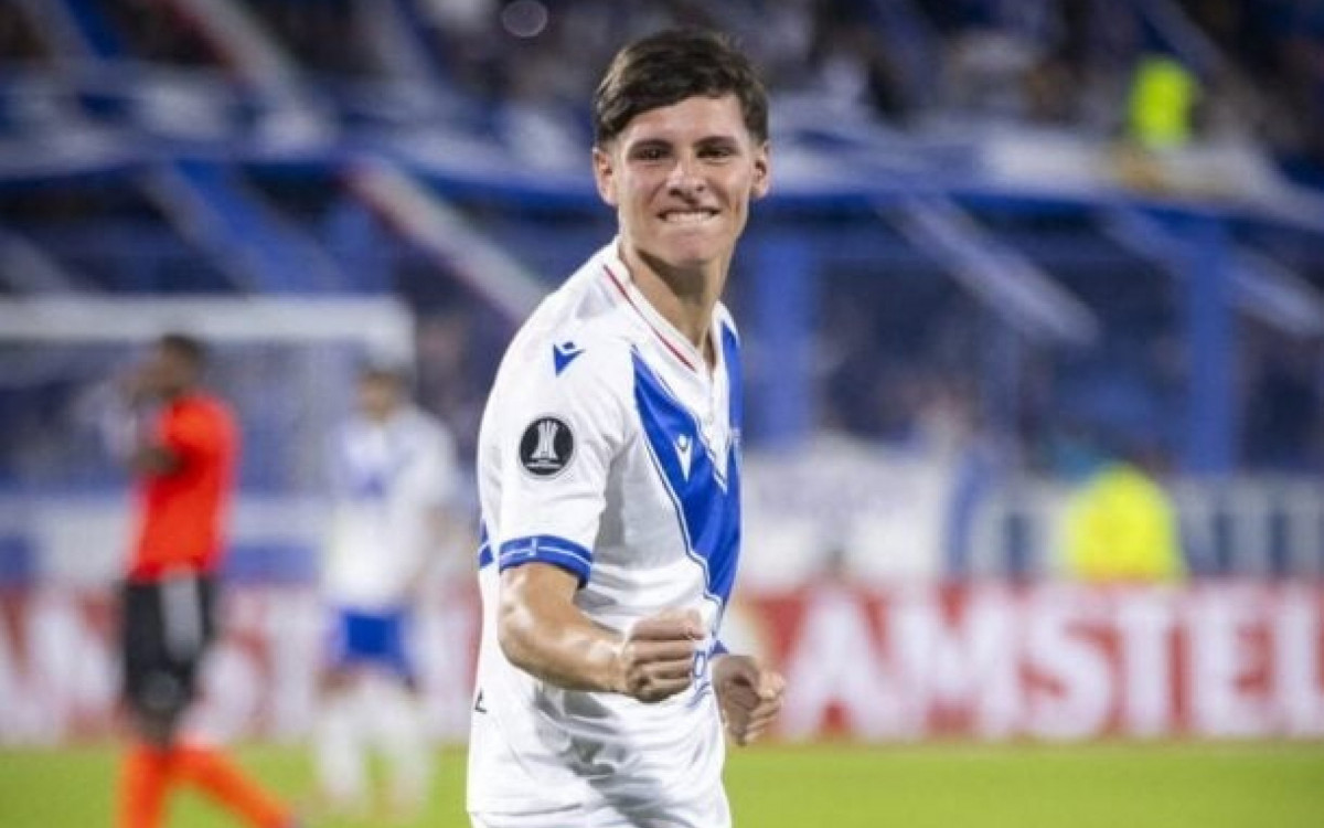 Montoro vem aí! Botafogo e Vélez acertam transferência do meia