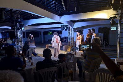 Palco reaberto em Glicério mistura arte, café e emoção no retorno das atividades culturais