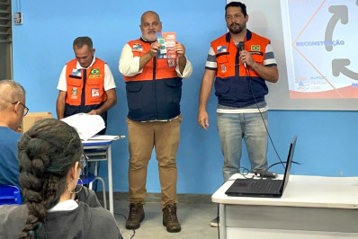Defesa Civil de Belford Roxo realiza palestra educativa para os alunos do Ciep 375 Wilson Grey