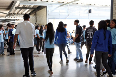 Nascidos em setembro e outubro recebem parcela do Pé-de-Meia nesta sexta-feira