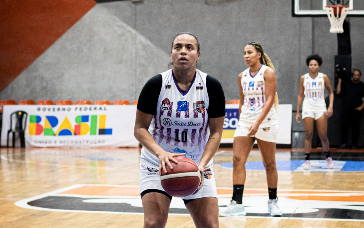 Time da Baixada Fluminense venceu o Maringá por 91 X 58 e assegurou o lugar na próxima fase da competição nacional