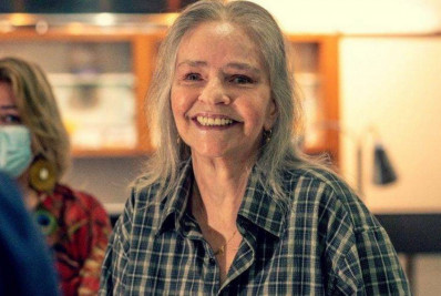 Angela Ro Ro revela que tem uma namorada há quatro anos: 'Ela não gosta de aparecer'